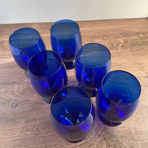 Nybro Glasbruk Cobalt Blue Footed Glasses, Set of 6, Swedish Blown Glass Goblets - Picture 5 of 8
